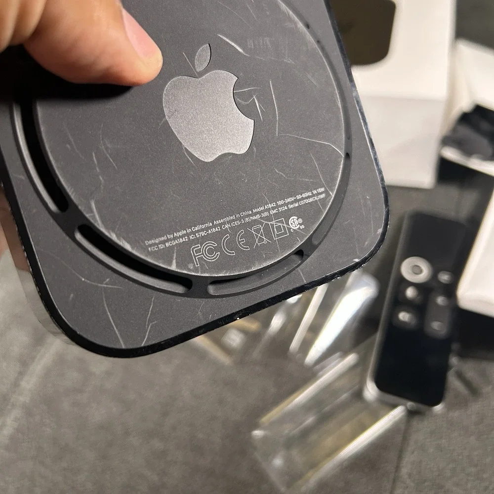 Apple TV 32GB 4K HD Media Streamer - Black (MQD22LL/A)